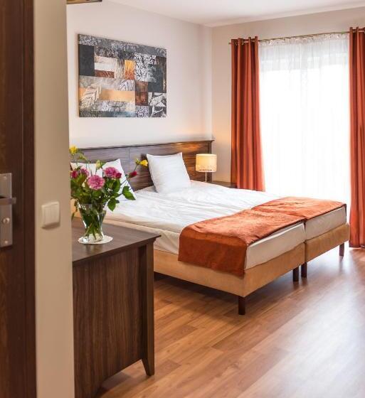 Номер Deluxe, Airpark Balice