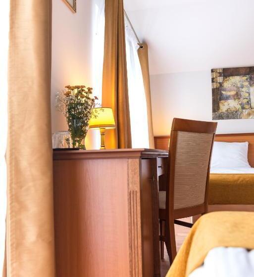 חדר משפחתי דלוקס, Airpark Balice