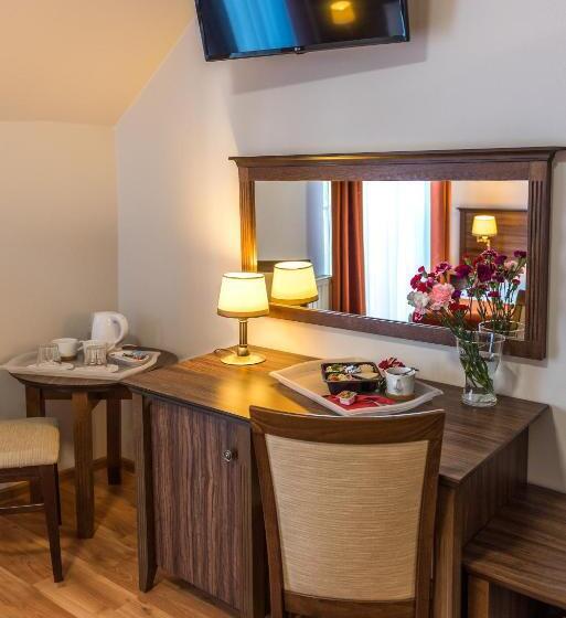 חדר סטנדרט מותאם לאדם עם מוגבלויות, Airpark Balice