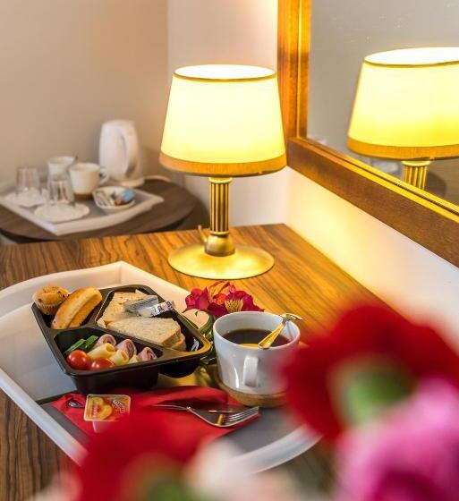 חדר סטנדרט מותאם לאדם עם מוגבלויות, Airpark Balice