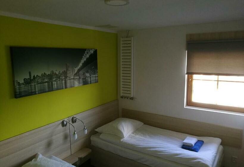 スタンダードルーム, Karczma U Macieja