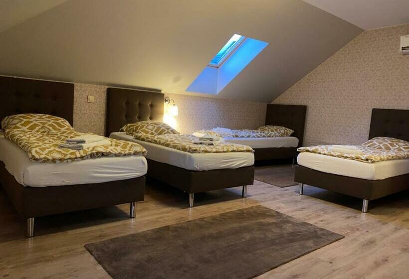 חדר סטנדרט, Magnat