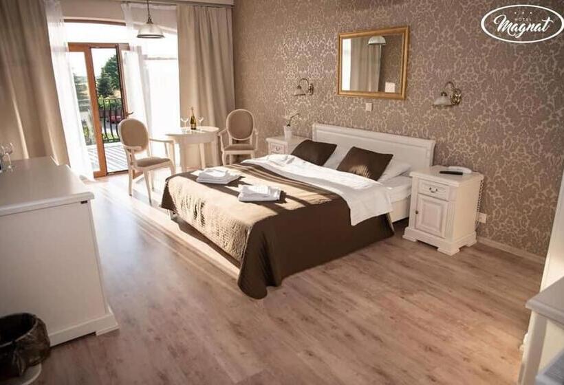 חדר דלוקס, Magnat