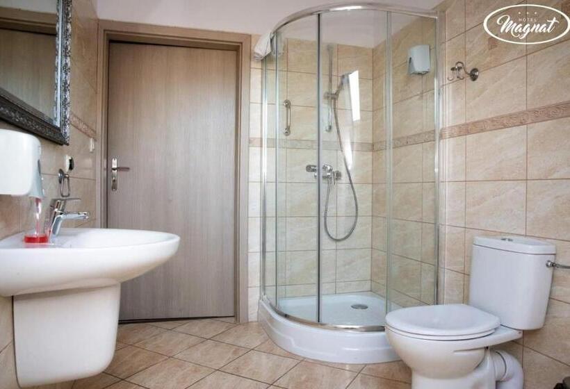 חדר סטנדרט, Magnat