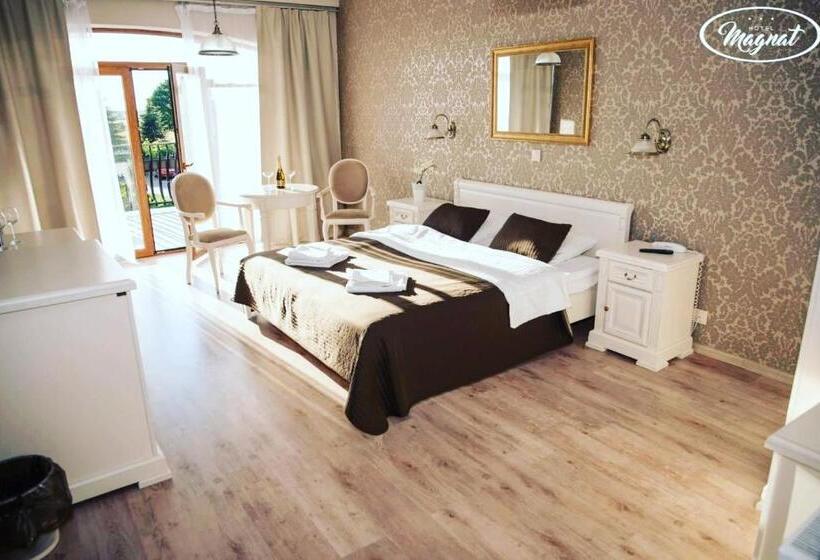 חדר דלוקס, Magnat