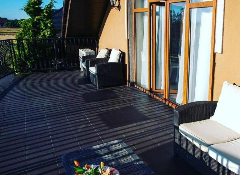 غرفة ديلوكس, Magnat