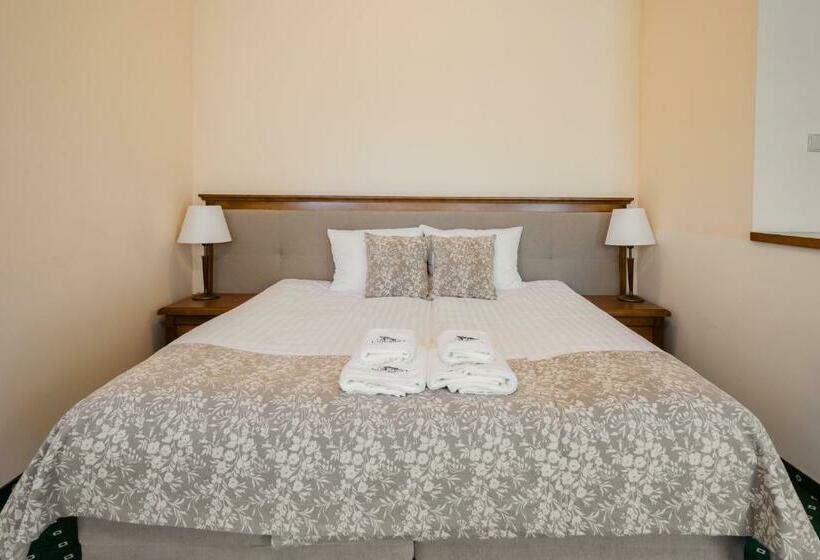 スーペリアファミリールーム, Ranczo Smyczyna