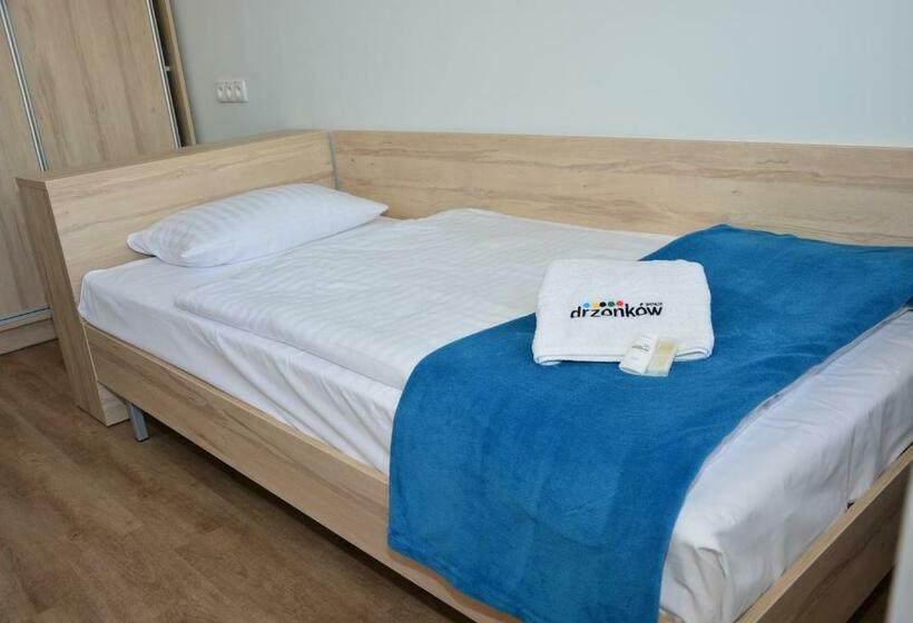 اتاق اکونومی یک تخته, Wosir Drzonków