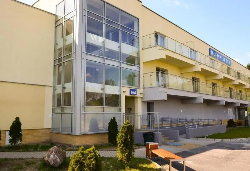 スタンダード４人部屋, Wosir Drzonków