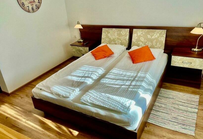 이코노미 룸, Zajazd Gielarek