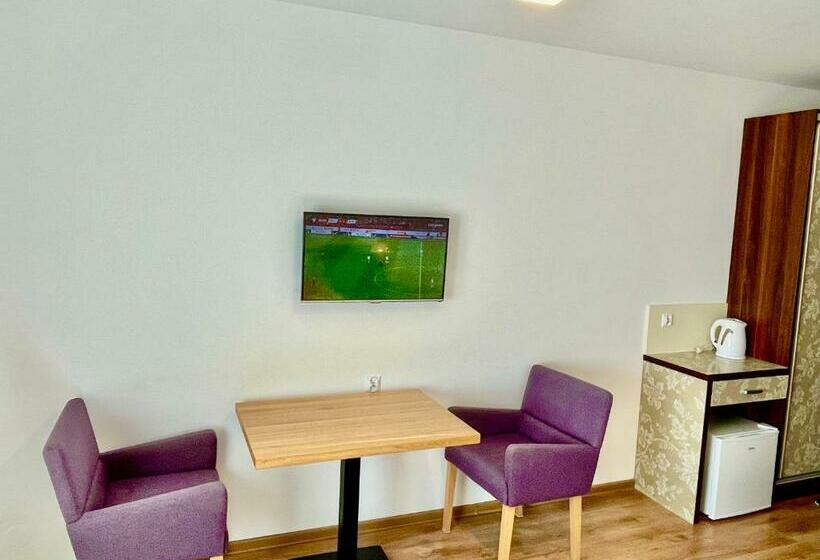 이코노미 룸, Zajazd Gielarek