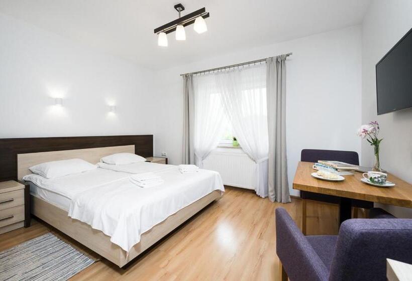 이코노미 룸, Zajazd Gielarek