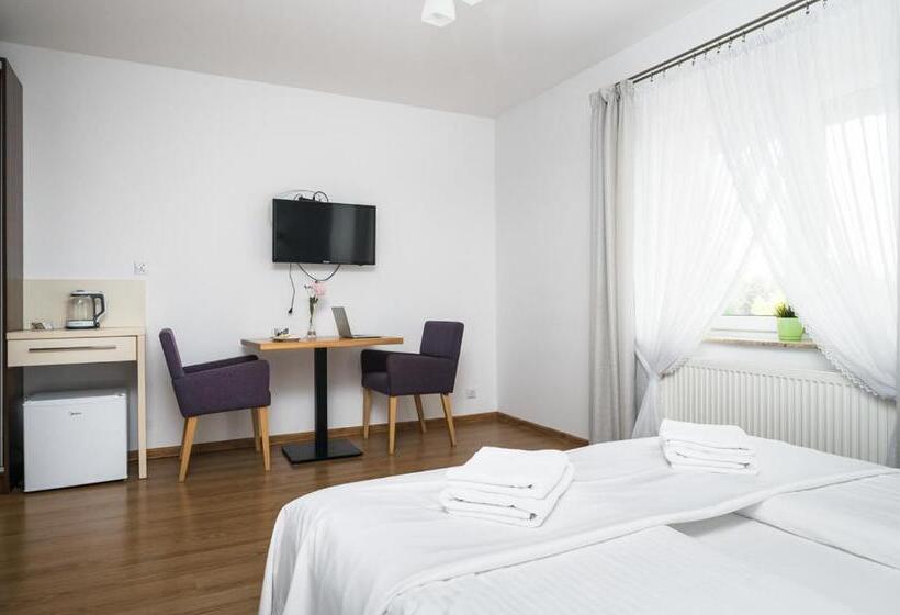 이코노미 룸, Zajazd Gielarek