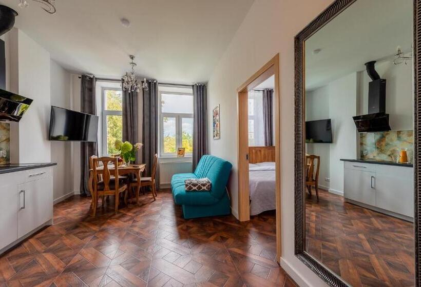 프리미엄 4인룸, Kamienica Zamenhofa   Apartamenty Na Wynajem