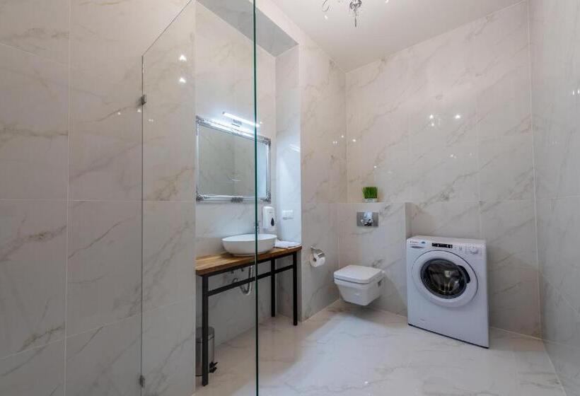 프리미엄 4인룸, Kamienica Zamenhofa   Apartamenty Na Wynajem