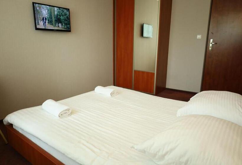 غرفة قياسية حمام مشترك, Zakarczmie Stokrotka