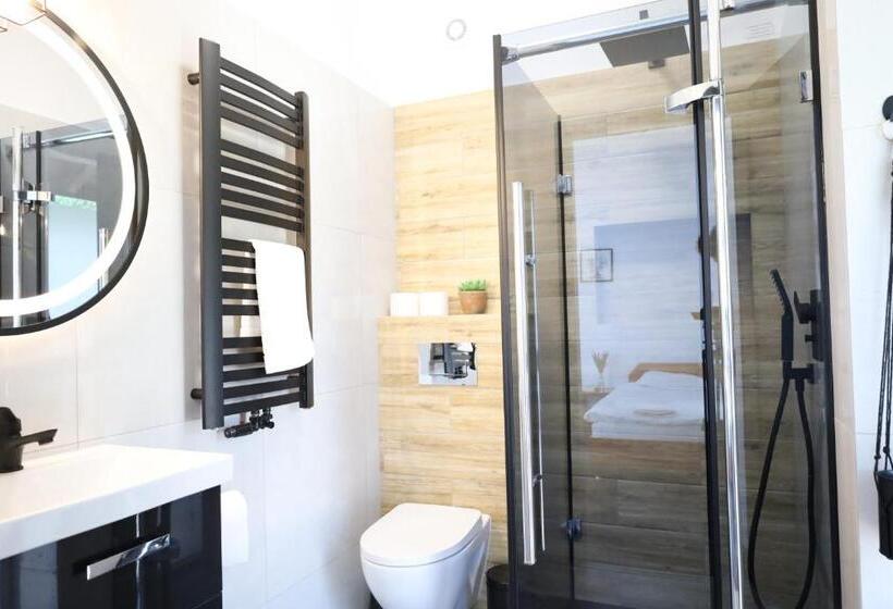 غرفة قياسية رباعية, Zakarczmie Stokrotka