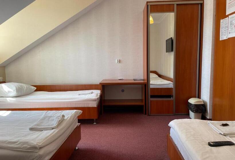 غرفة قياسية رباعية حمام مشترك, Zakarczmie Stokrotka