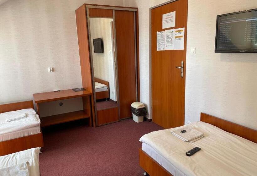 غرفة قياسية رباعية حمام مشترك, Zakarczmie Stokrotka