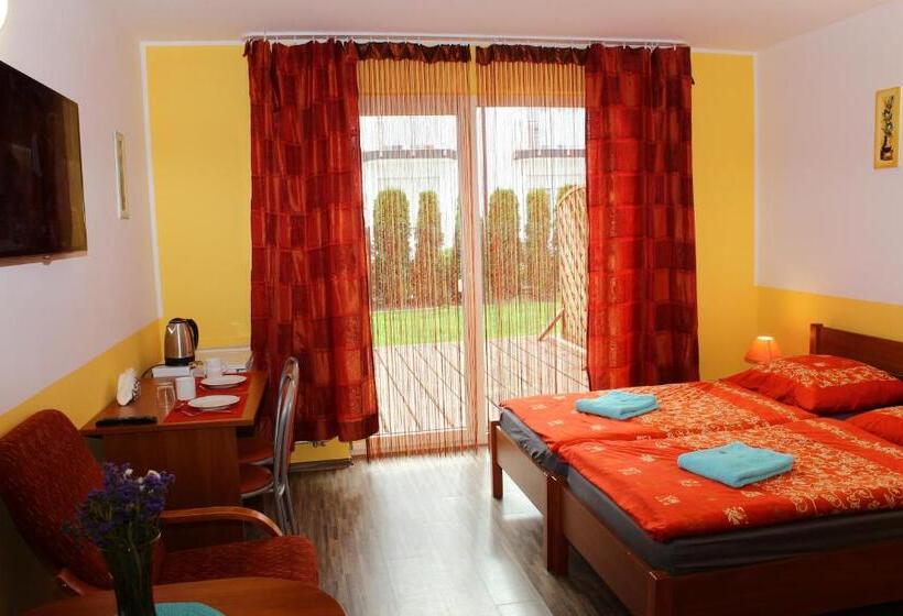 Апартаменты 1 Спальня с Террасой, Aqua Villa Grzybowo