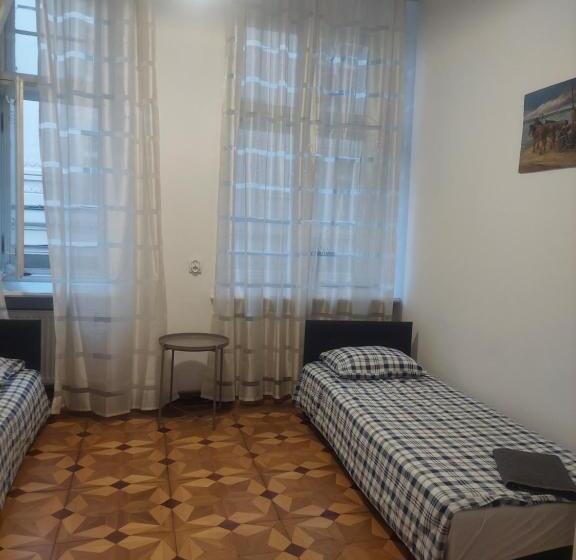 エコノミールーム, Centrum Lwowska