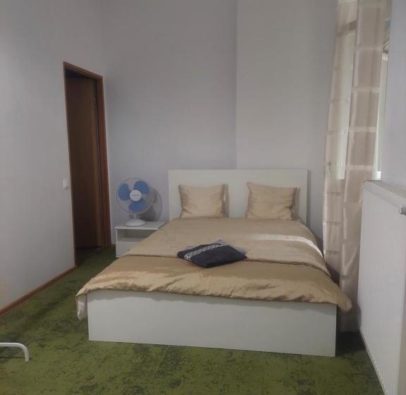 スタンダードルーム, Centrum Lwowska