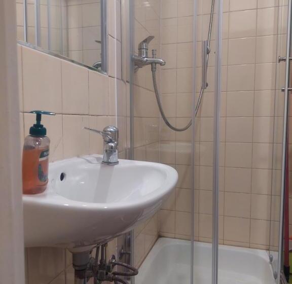 エコノミールーム, Centrum Lwowska