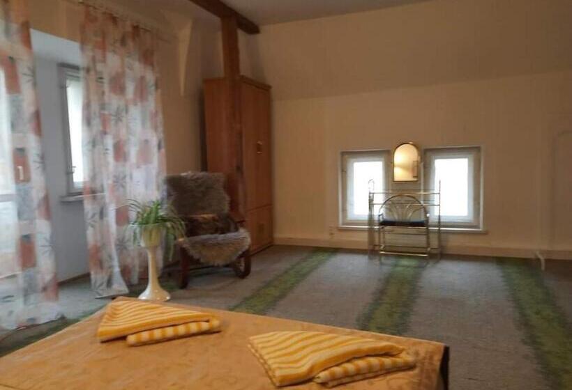 エコノミールーム, Centrum Lwowska