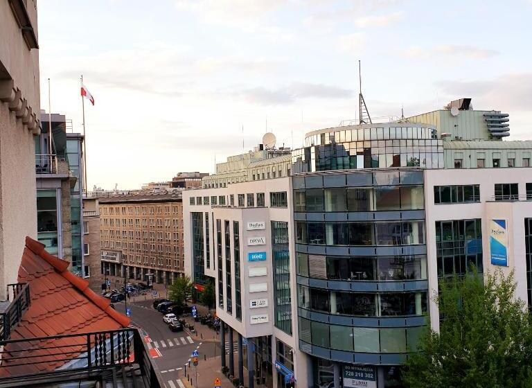 エコノミールーム, Centrum Lwowska