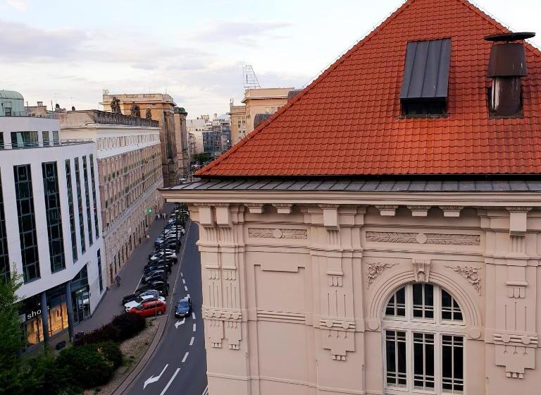 エコノミールーム, Centrum Lwowska