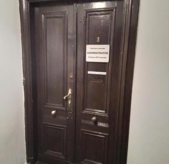 エコノミールーム, Centrum Lwowska