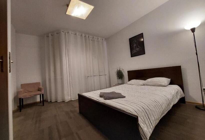 スタンダードルーム, Centrum Lwowska