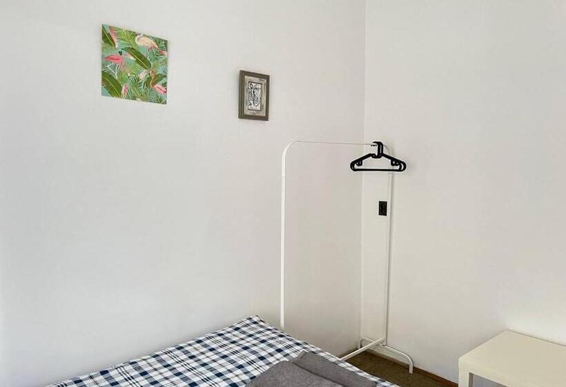 エコノミートリプルルーム, Centrum Lwowska