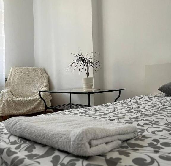 エコノミールーム, Centrum Lwowska