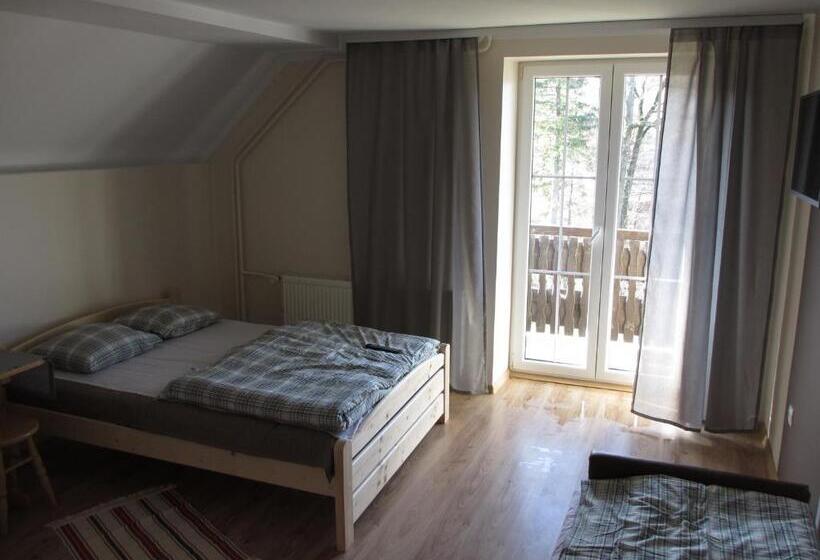 חדר סטנדרט לשלושה עם מרפסת, Mylak Bianca