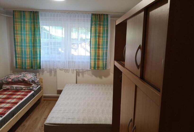 חדר סטנדרט לשלושה, Mylak Bianca