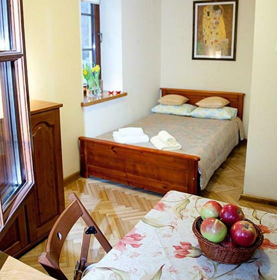 اتاق عادی, Willa Cyprysowa