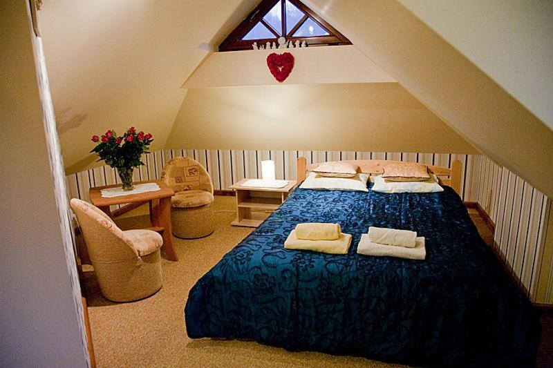 اتاق عادی, Willa Cyprysowa