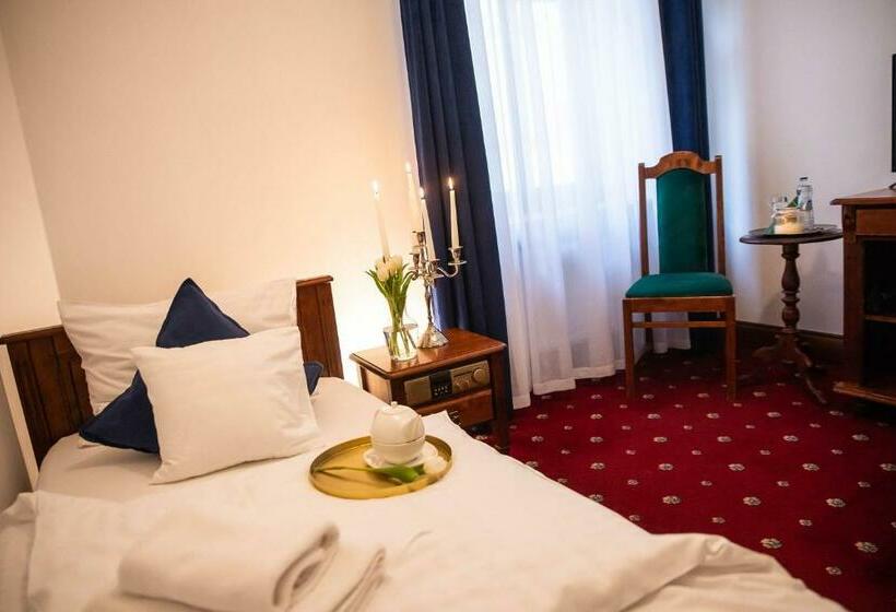 חדר סטנדרט יחיד, Piastowski26