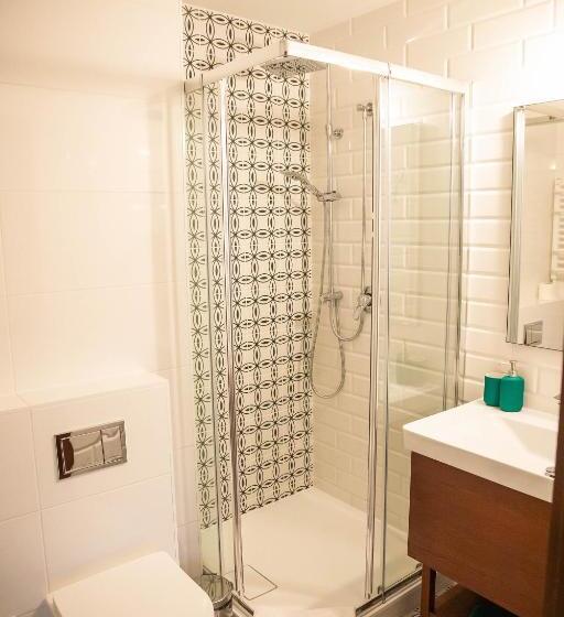 חדר סטנדרט לשלושה, Piastowski26