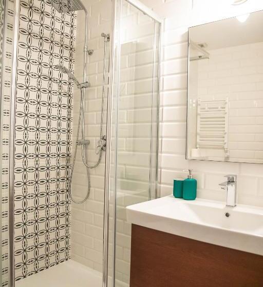 חדר סטנדרט לשלושה, Piastowski26