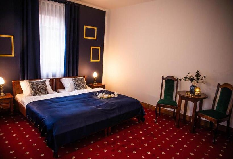 חדר סטנדרט, Piastowski26