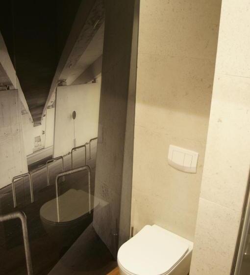 דירת חדר, Q Apartamenty