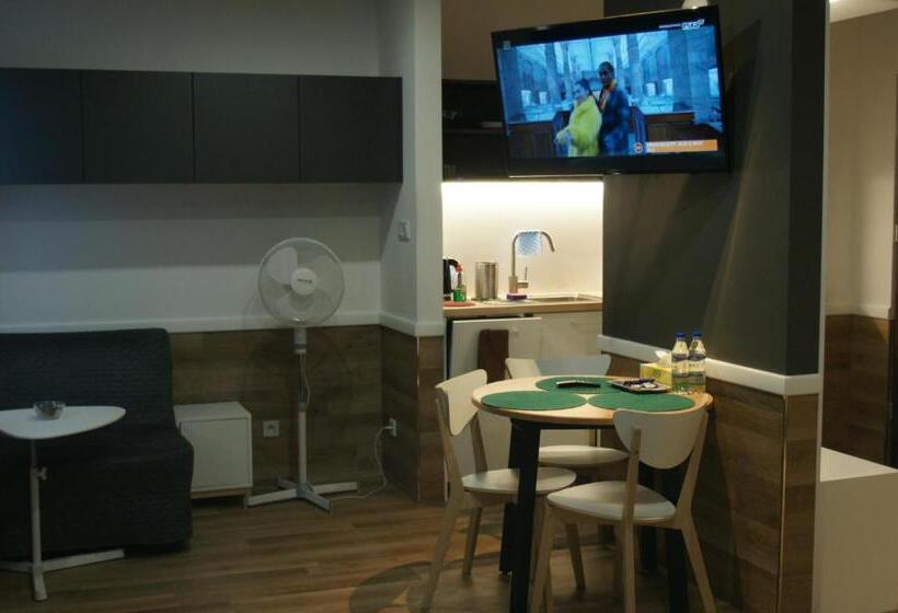 דירת חדר, Q Apartamenty