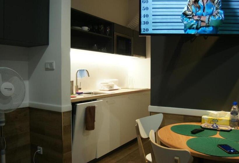 דירת חדר, Q Apartamenty