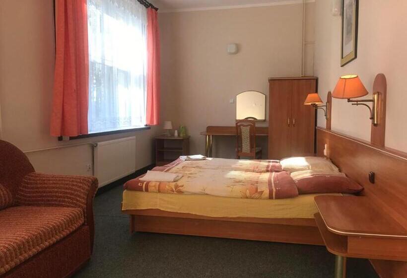 חדר סטנדרט לשלושה, Stanica Wodna Spychowo