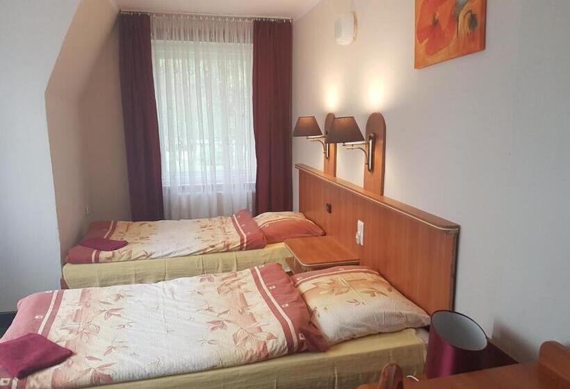 חדר סטנדרט לשלושה, Stanica Wodna Spychowo