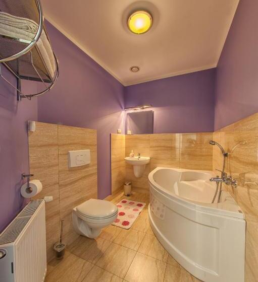 חדר אקזקיוטיב, Arkadia Gościniec Klima,parking,ogród