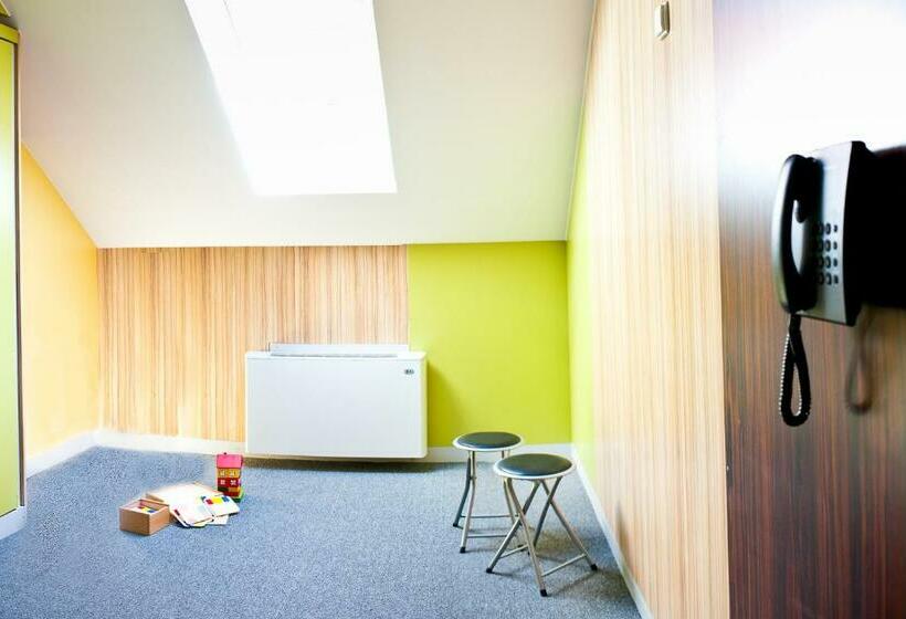 اتاق عادی یک تخته, Elemels Planet