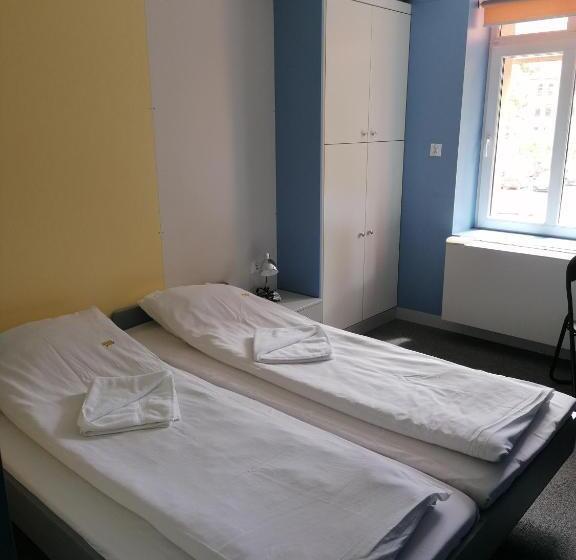 اتاق استاندارد, Elemels Planet